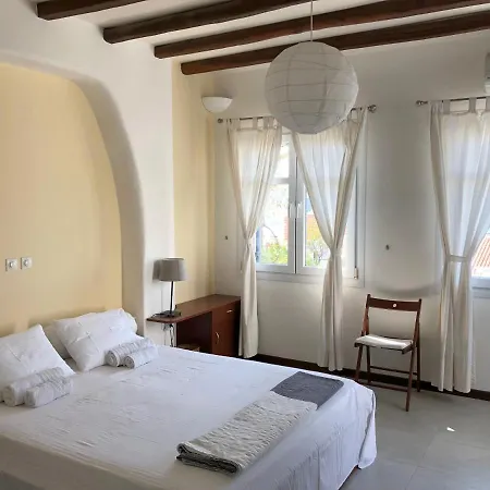 Luxury House At The Port Of * Tínos