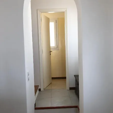 Luxury House At The Port Of Wyspa Tinos